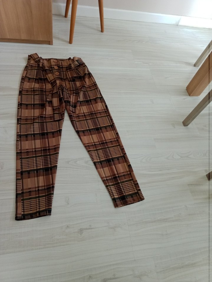 Düğmeli Kahverengi Kadın Kumaş Pantolon - Görsel 5