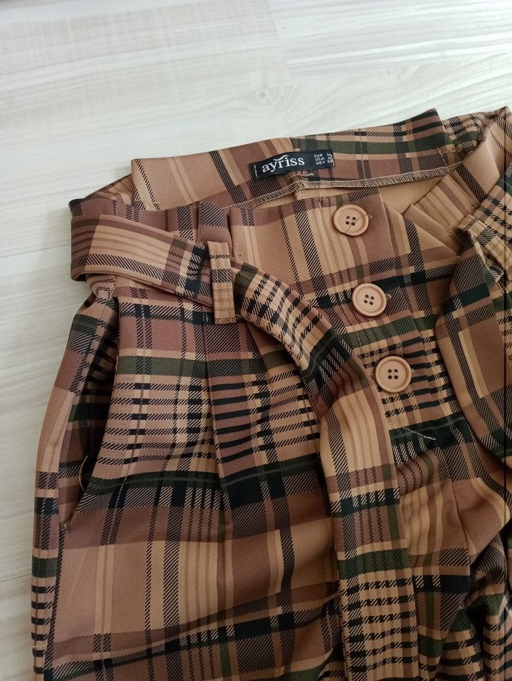 Düğmeli Kahverengi Kadın Kumaş Pantolon - Görsel 3