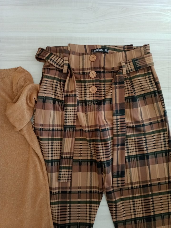 Kadın Kahverengi Pilili Rahat Kumaş Pantolon - Görsel 4