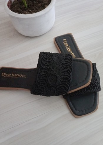 Siyah Nakışlı Bohem Kadın Terlik - Görsel 3