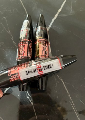 Maybelline Over The Top Siyah Maskara - Görsel 2