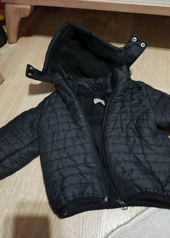 Siyah Erkek Çocuk Kapüşonlu Mont - Görsel 3