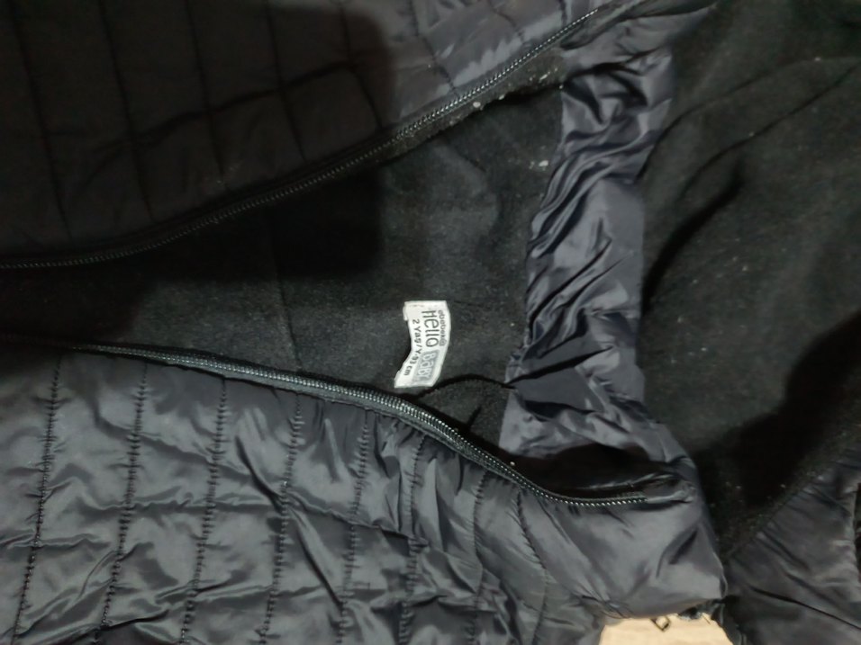 Siyah Erkek Çocuk Kapüşonlu Mont - Görsel 2