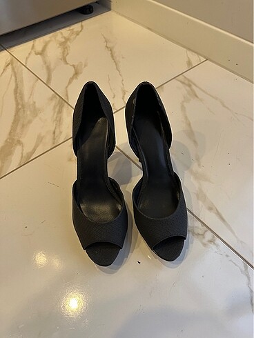 Mango stiletto
