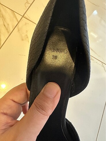 39 Beden siyah Renk Mango stiletto
