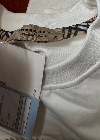 Burberry Beyaz Tişört,