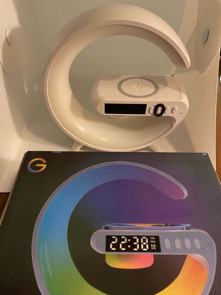 Beyaz Bluetooth Hoparlör ve Saat - Görsel 2