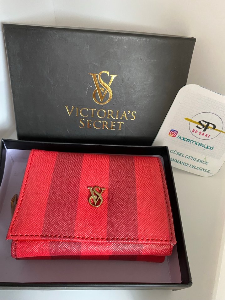 Victoria's Secret Kırmızı Deri Fermuarlı Cüzdan - Görsel 2