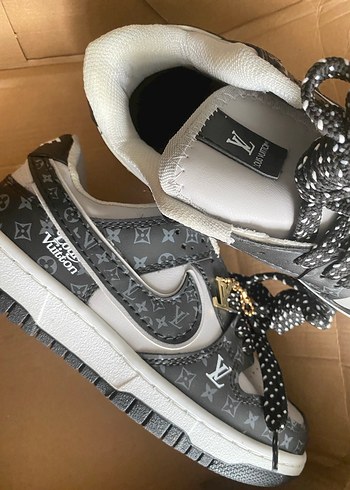 Gri Baskılı Louis Vuitton Platform Spor Ayakkabı - Görsel 3