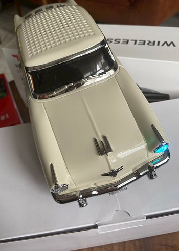 Parlak Beyaz Oyuncak Araba - Görsel 8