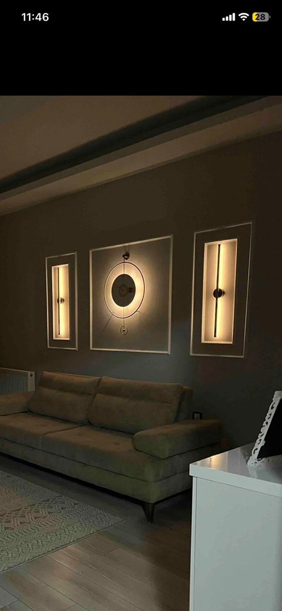 Parlak Beyaz Oyuncak Araba - Görsel 3