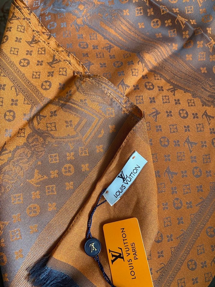 Louis Vuitton şal - Görsel 2
