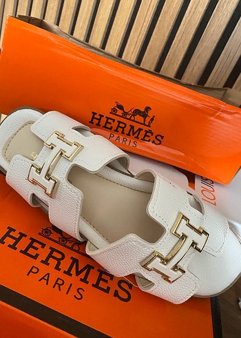 Beyaz Tokalı Kadın Terlik, Kalın Topuklu - Görsel 2