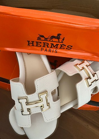 Beyaz Tokalı Kadın Terlik, Kalın Topuklu - Görsel 4