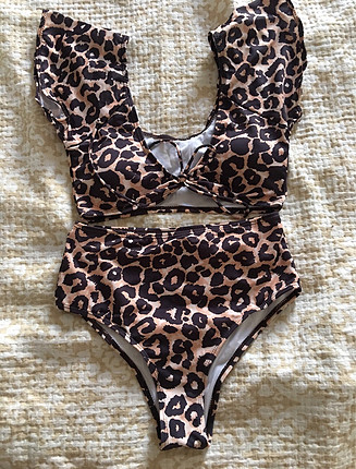 Leoparlı hiç kullanılmamış small beden bikini 