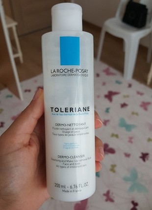 'la roche posay temizleme sütü 