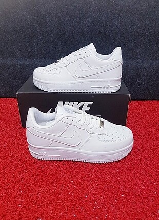 NIKE AIR FORCE