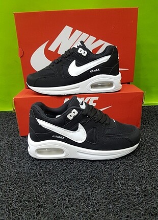 NIKE AIRMAX