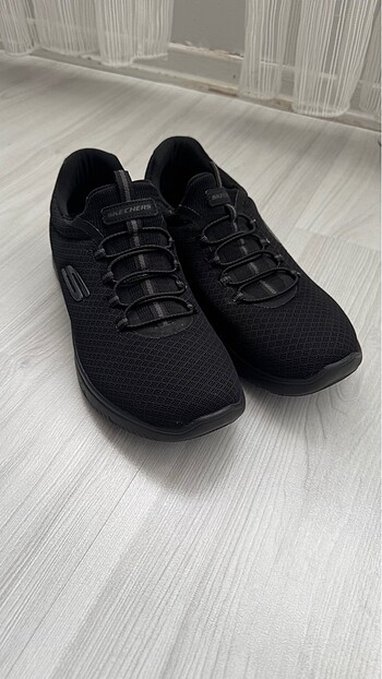 Skechers spor ayakkabı