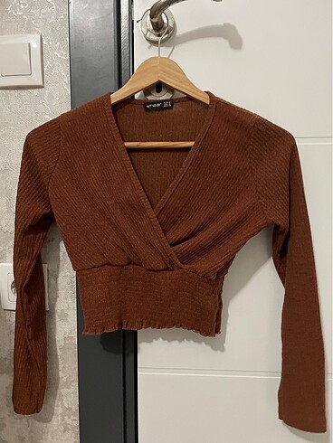 bluz butikten alındı