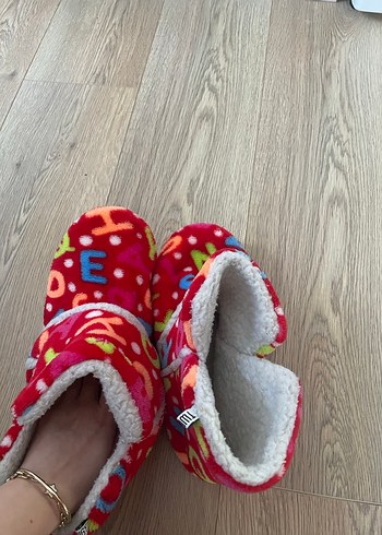 Kızlar için Renkli Pop Kültür Ev Terliği - Görsel 3