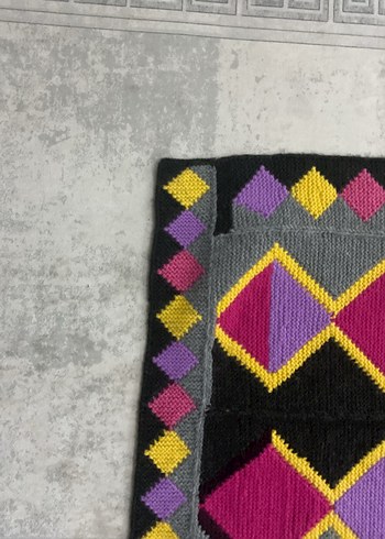 Çok Renkli Desenli Geleneksel Kilim - Görsel 3