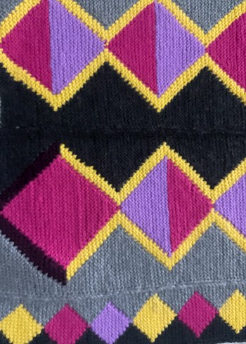 Çok Renkli Desenli Geleneksel Kilim - Görsel 5