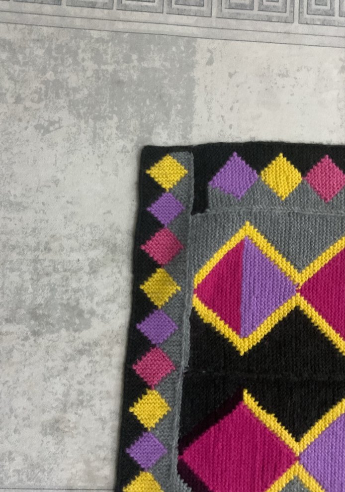 Çok Renkli Desenli Geleneksel Kilim - Görsel 3