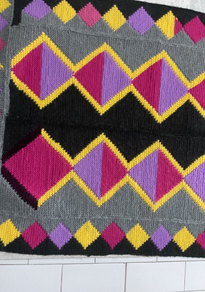 Çok Renkli Desenli Geleneksel Kilim - Görsel 4