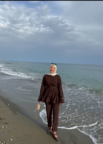 Kahverengi Kadın Takım