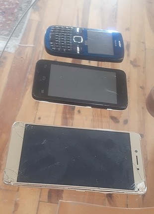 3 adet cep telefonu 