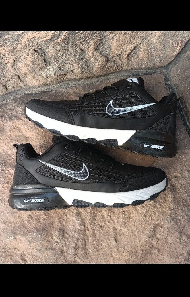 Nike traking ayakkabı - Görsel 2