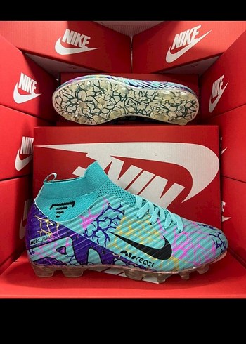Nike krampon ayakkabı