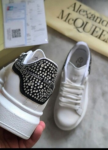 Alexander McQueen Alexander McQueen taşlı ayakkabı