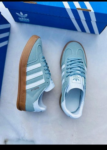 Adidas Gazelle buz beyaz ayakkabı