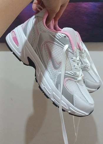 Nike Nike 530 pembe ayakkabı