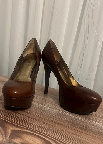 Nine West 37,5