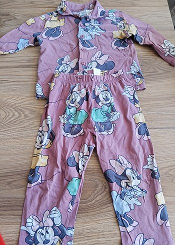 Kız Çocuk Desenli Pijama Takımı