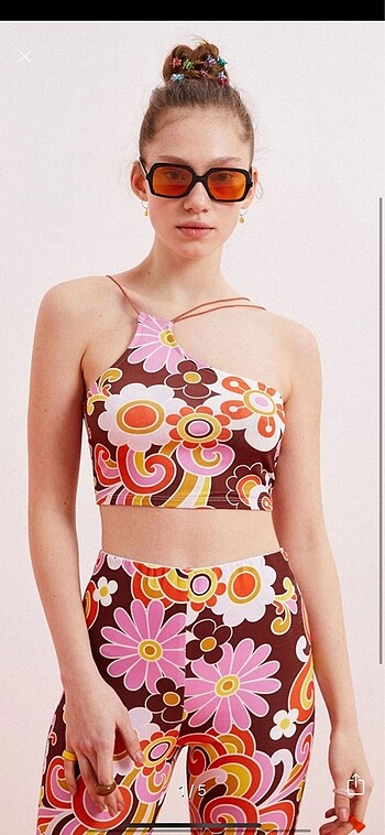Crop top çiçekli