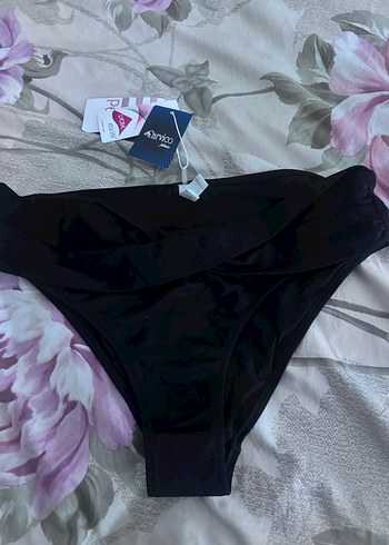 Siyah Drapeli Strappy Bikini Altı - Görsel 2