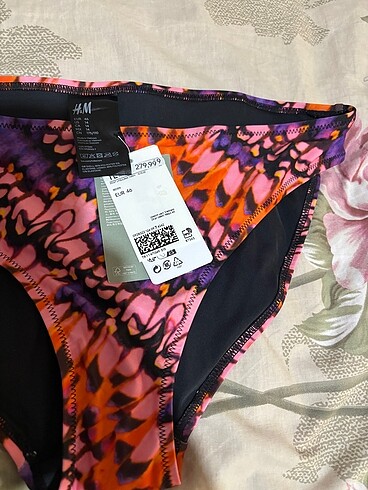 46 Beden Hm bikini altı