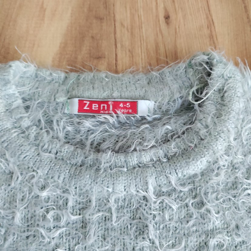 Gri Nakışlı Örgü Kazak - Görsel 3