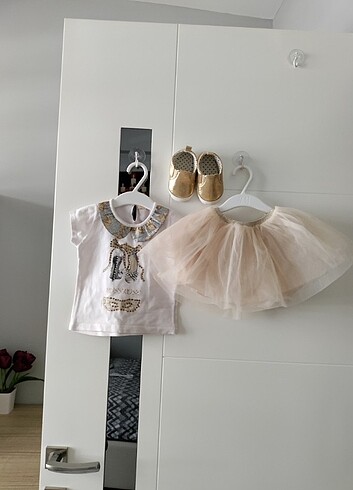Kız bebek tütülü takım 