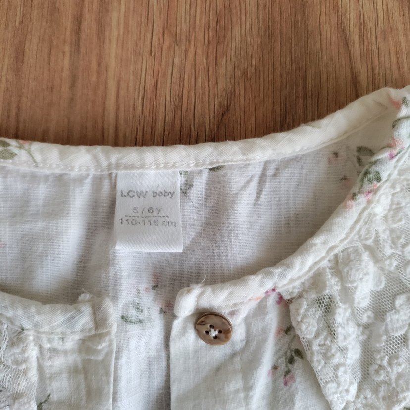 Nakışlı Beyaz Kız Çocuk Kısa Kollu Gömlek - Görsel 4