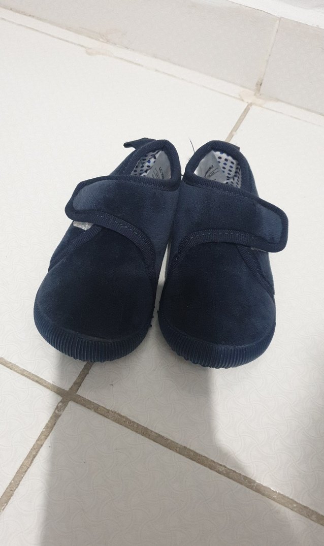 Çocuk panduf evde, kreşte - Görsel 2