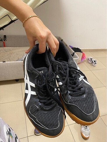 Asic ayakkabı