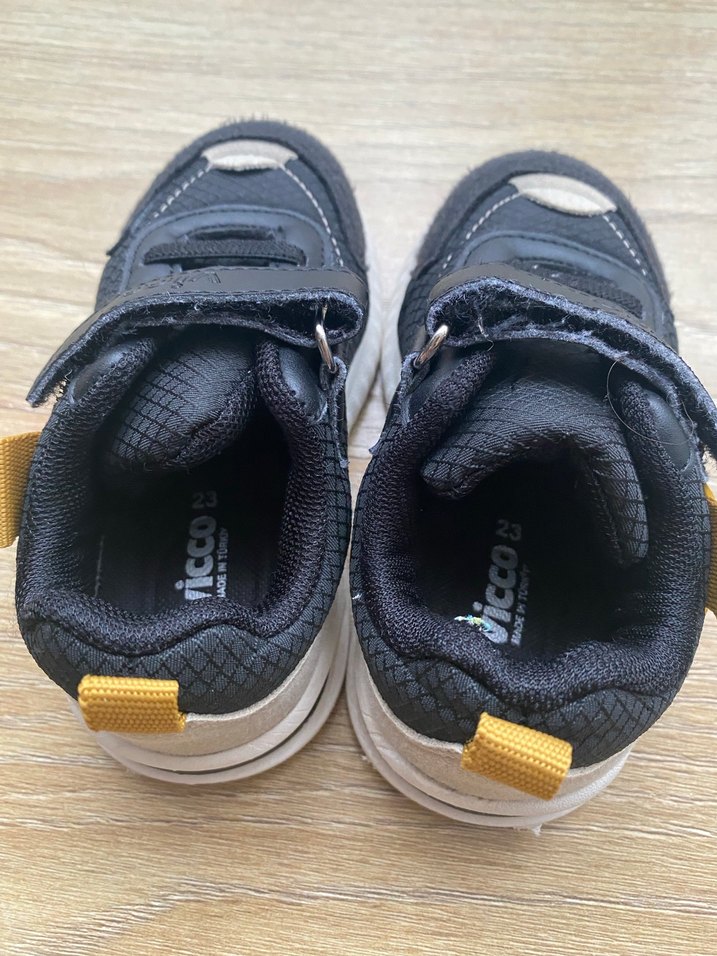 Erkek Çocuk Siyah Spor Ayakkabı - Görsel 3