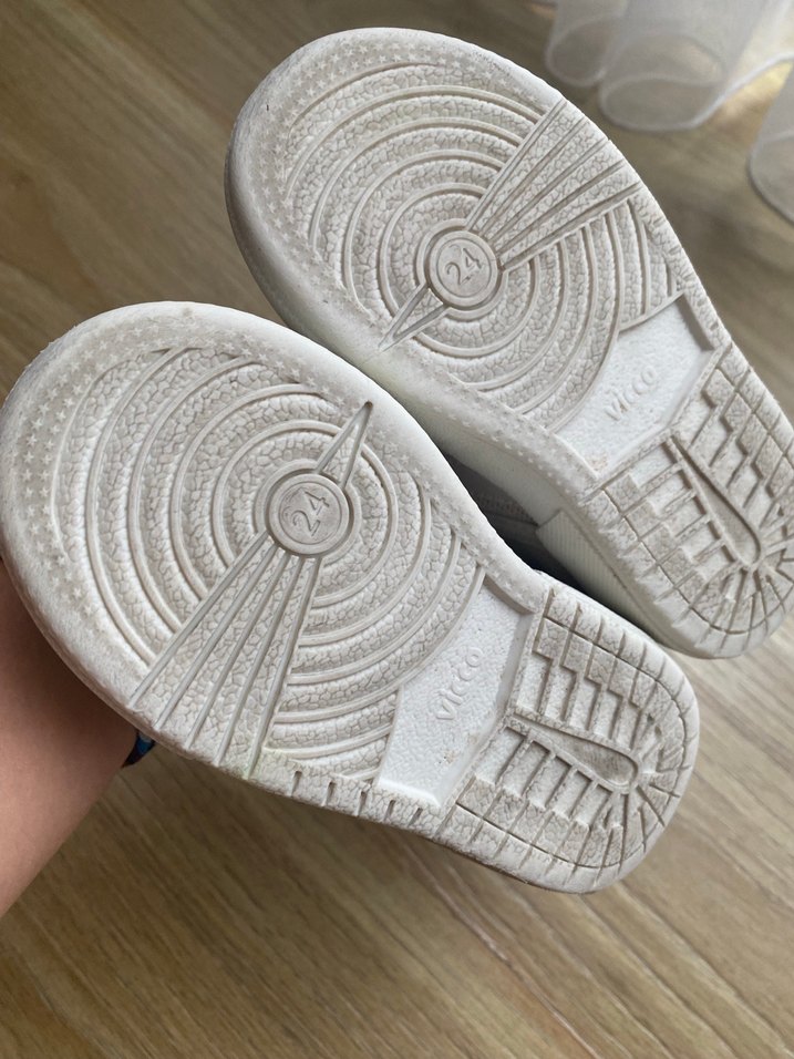 Erkek Çocuk Bej Cırtlı Spor Ayakkabı - Görsel 3