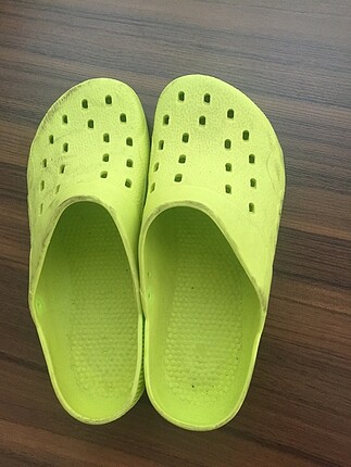 Crocks model sorunsuz terlik