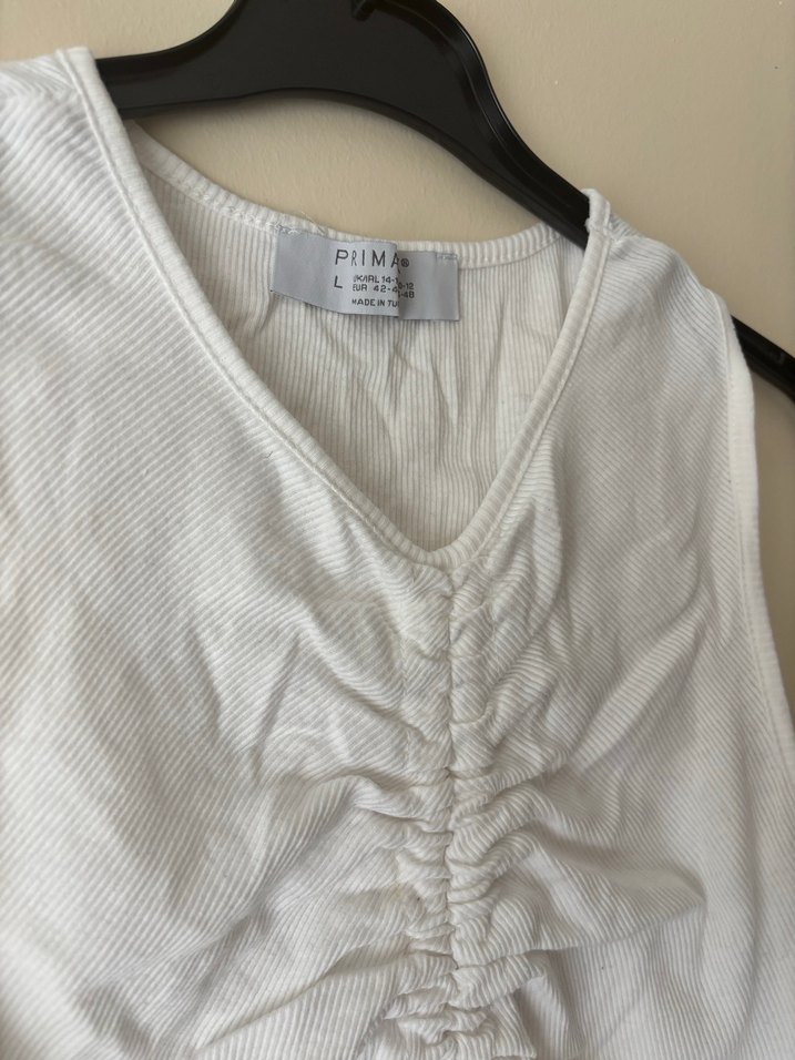 Beyaz Pilili V Yaka Kolsuz Kadın Atlet - Görsel 2